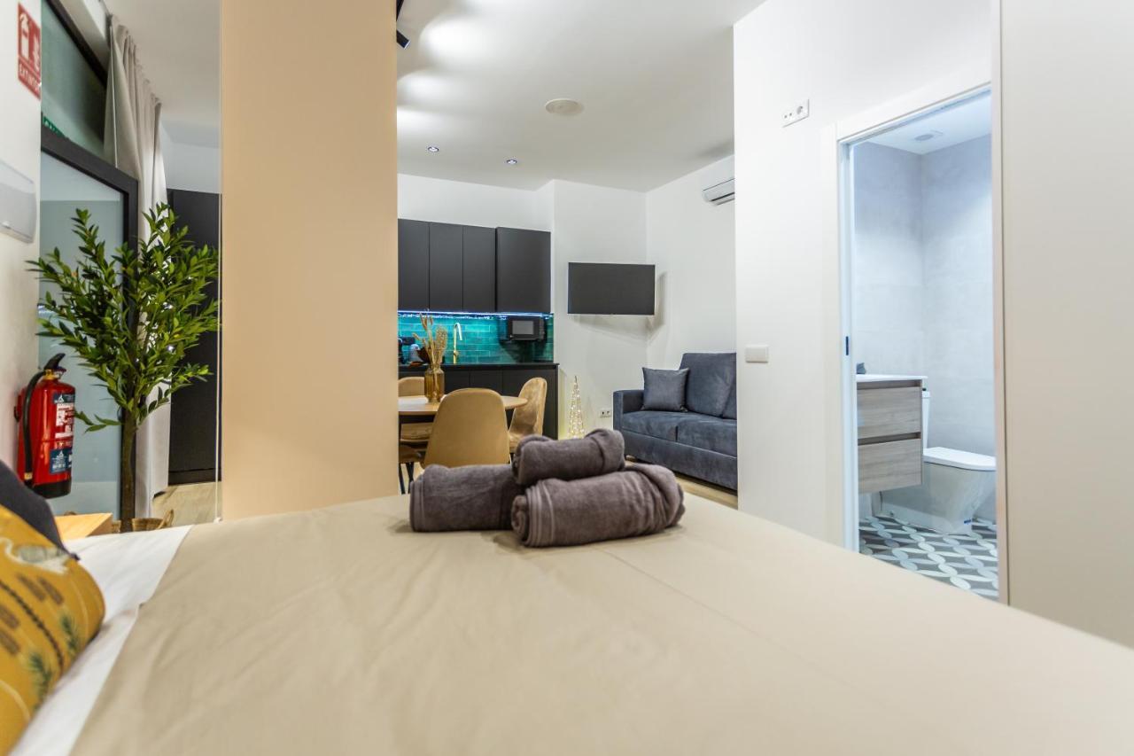 Suite Deluxe Valencia - Aiora Apartments Buitenkant foto
