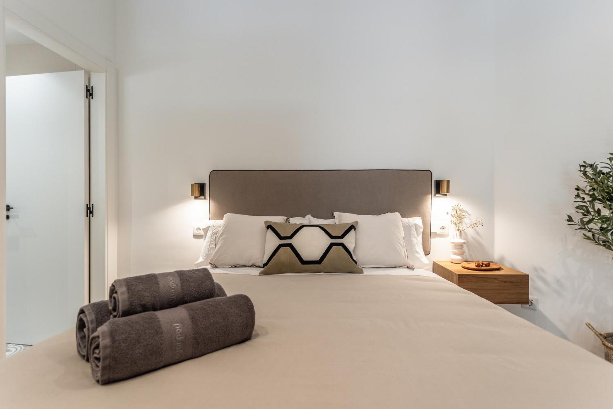 Suite Deluxe Valencia - Aiora Apartments Buitenkant foto