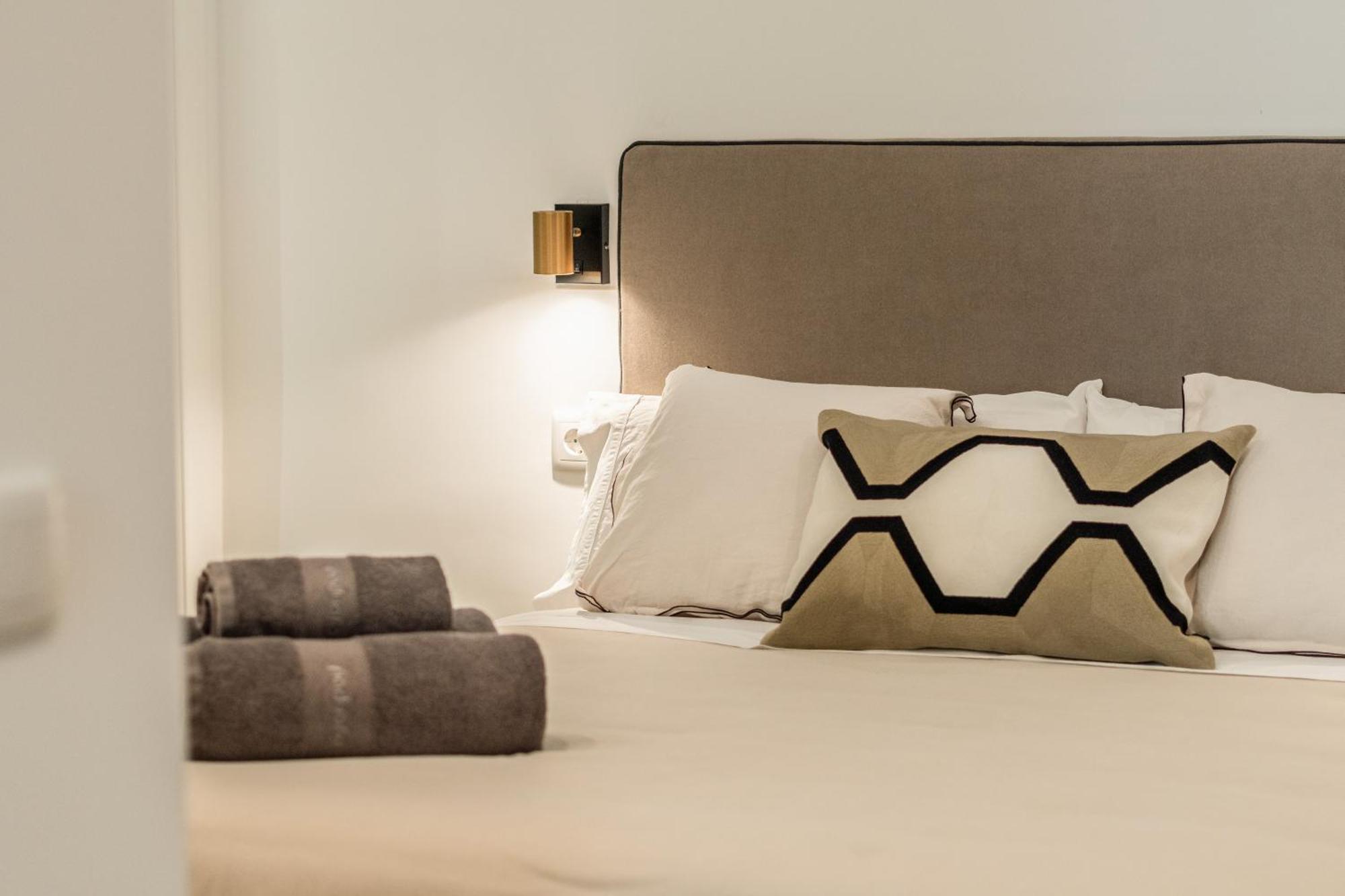 Suite Deluxe Valencia - Aiora Apartments Buitenkant foto